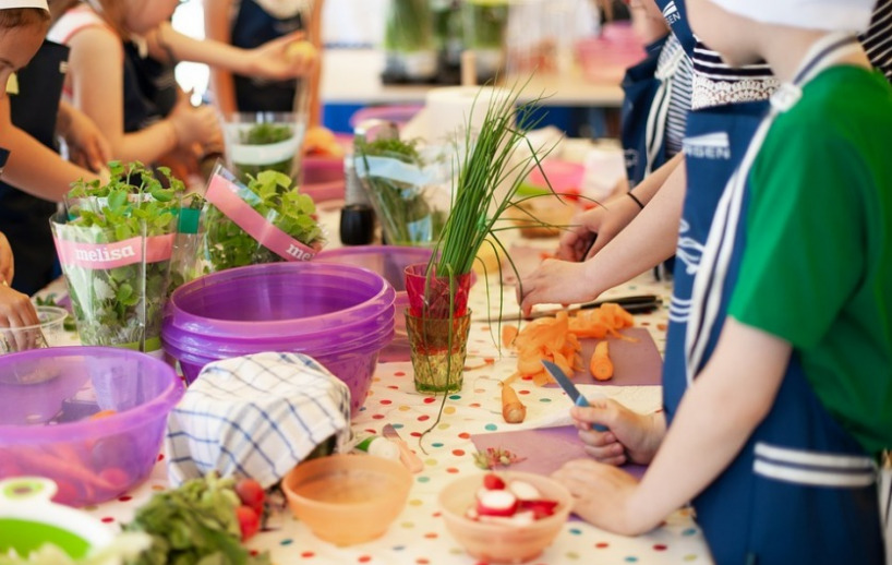 Children_Cooking_Image